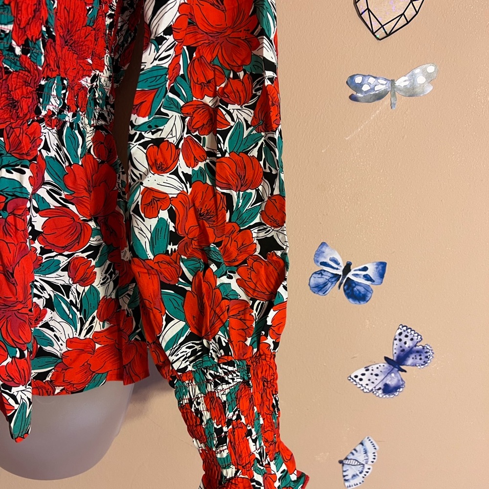 Blouse - Picture 2 of 3